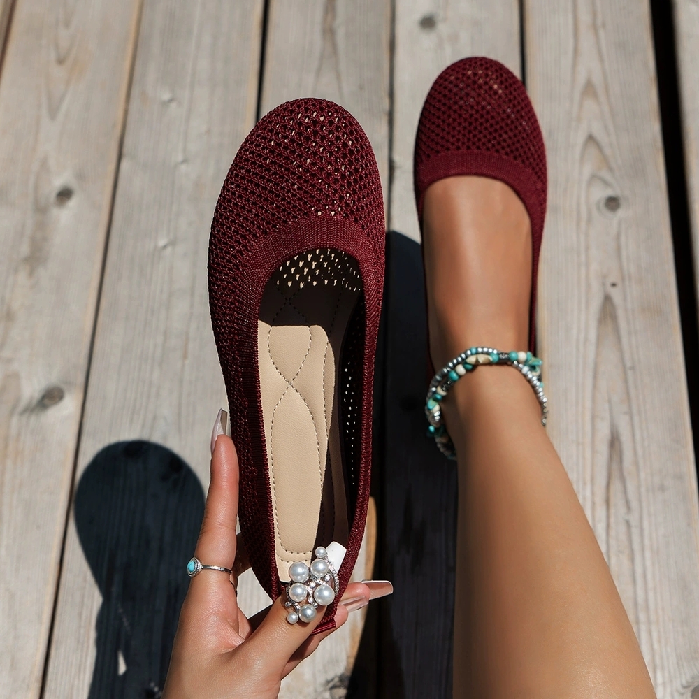 Elegant Burgundy Women's Flats